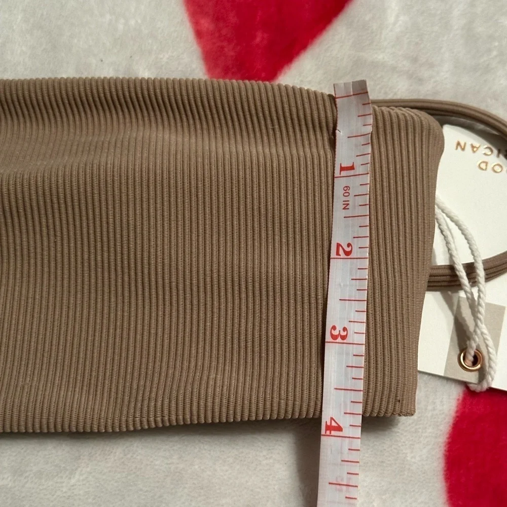 New Good American Women's Rib Bandeau Better Band Bikini Top in Latte